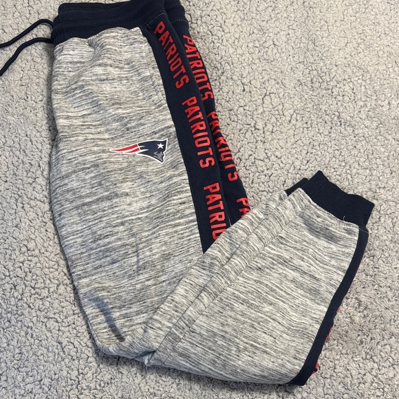 New England Patriots joggers - Picture 2 of 2